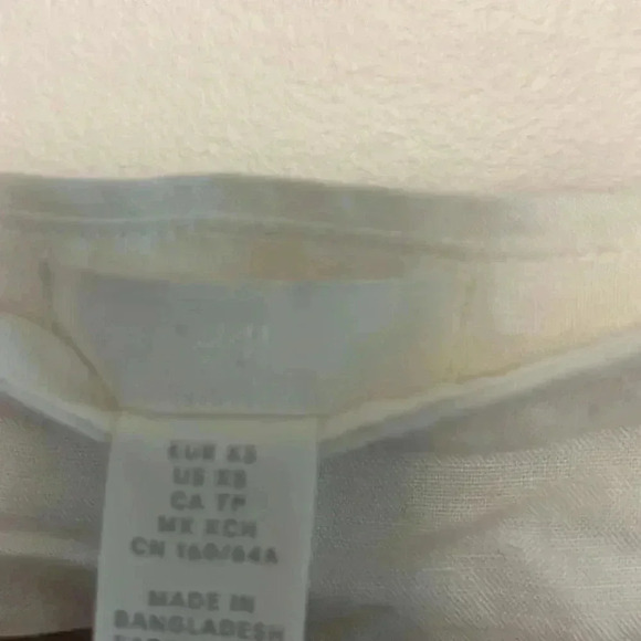 White skirt with slit - Picture 5 of 6